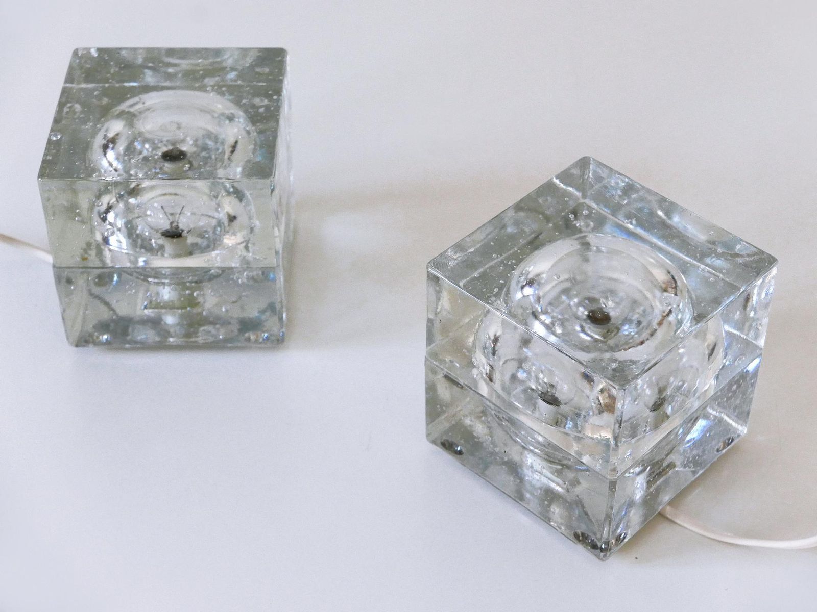 Set Of Two Hand Blown Ice Glass Cube Table Lamps By Müller & Zimmer Germany photo buy