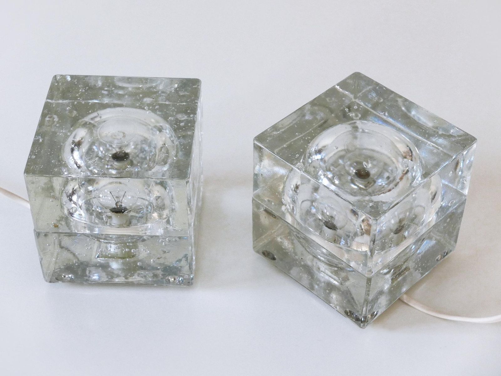 3006.0 Set Of Two Hand Blown Ice Glass Cube Table Lamps By Müller & Zimmer Germany photo