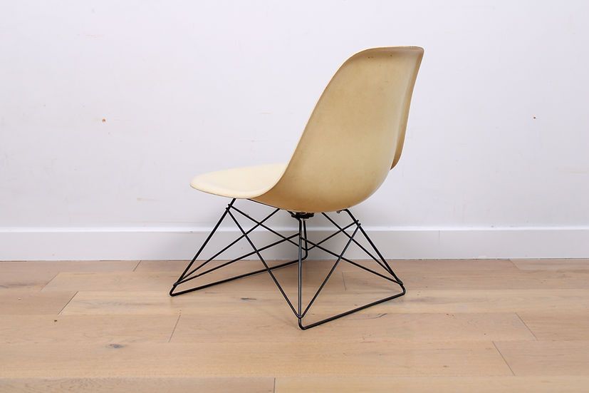 A Vintage Mid Century Eames Fibreglass Lsr Chair By Herman Miller Cats Cradle photo 550.0