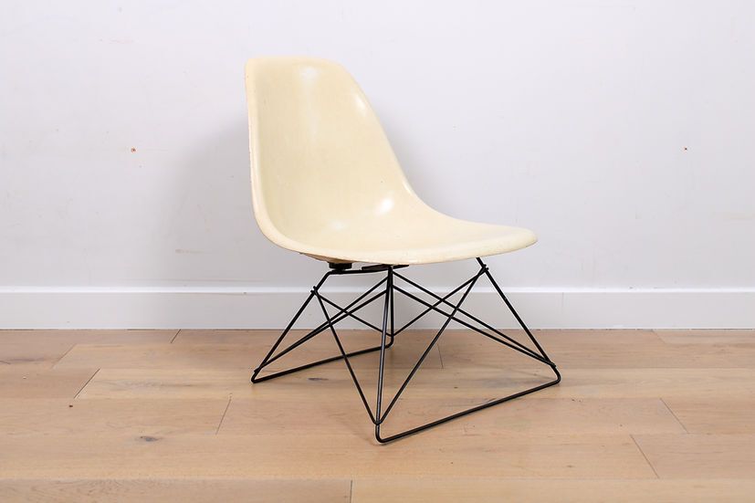 photo furniture A Vintage Mid Century Eames Fibreglass Lsr Chair By Herman Miller Cats Cradle