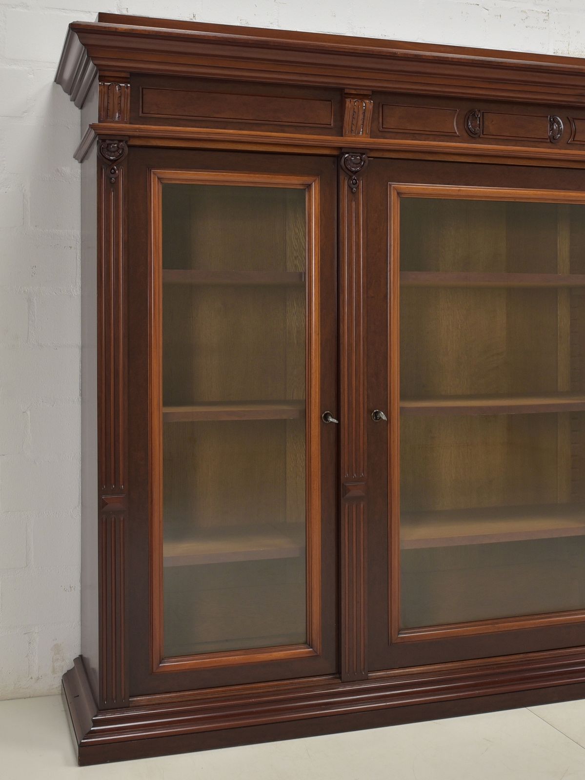 Antique! Display Cabinet 1 Of 2 Restored Mahogany Wilhelminian Style Low Wide photo vinterior