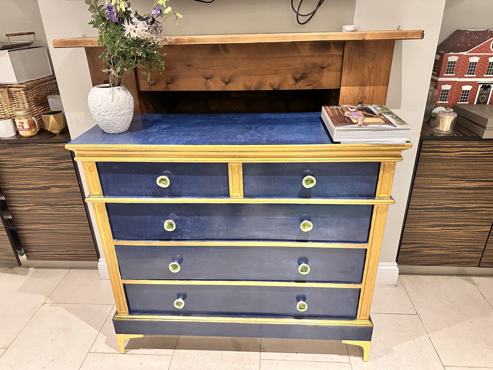 Vintage Chest Of Drawer