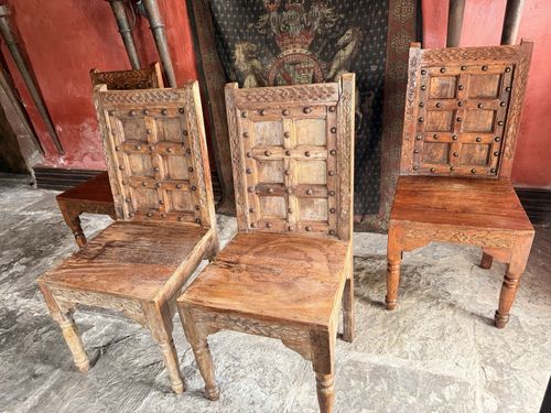 Set Of 4 Rare Antique Studded Rustic Elizabethan Style Diner Hall Chairs photo Furniture