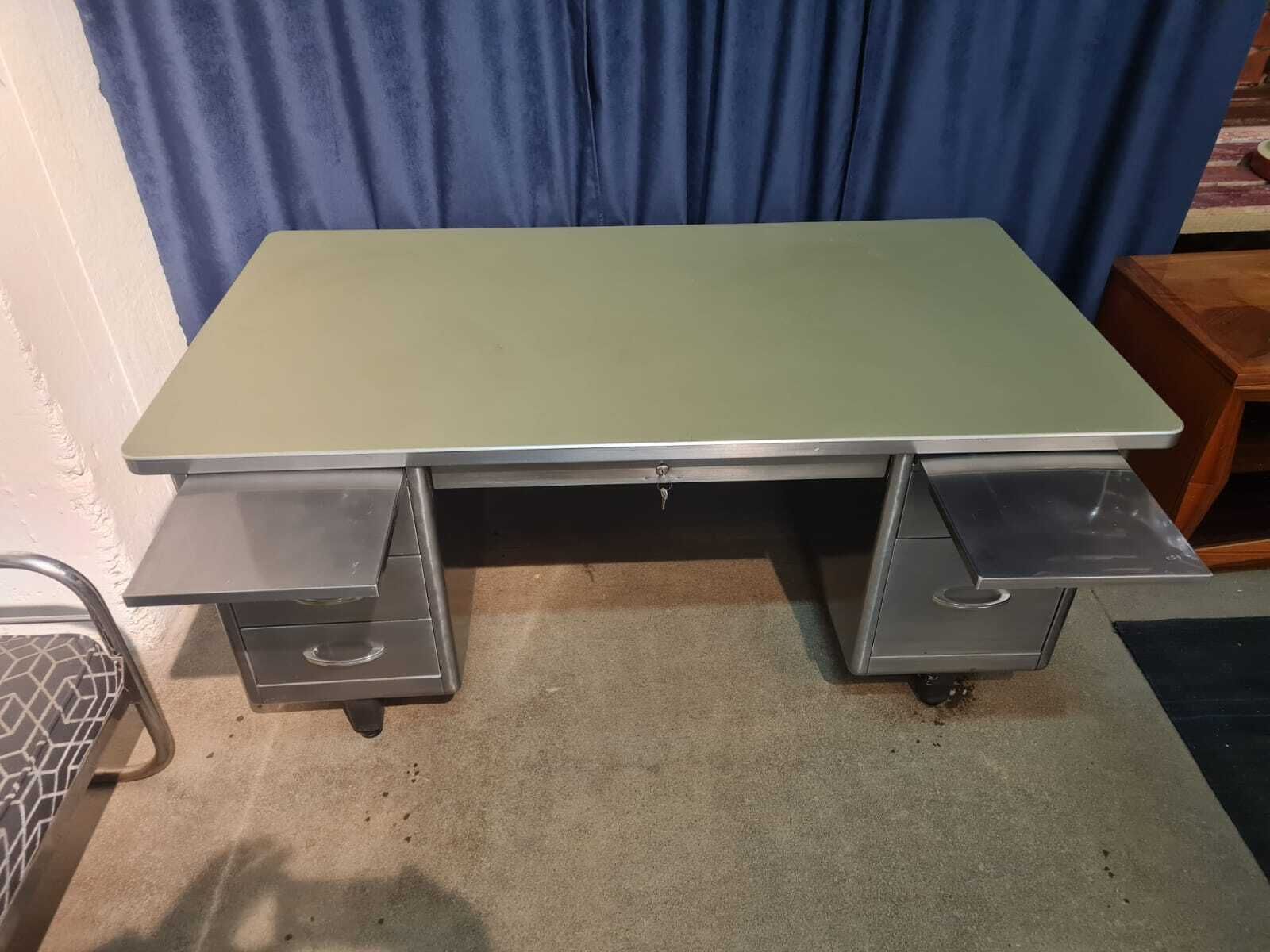 Double Tanker Desk, USA photo Furniture