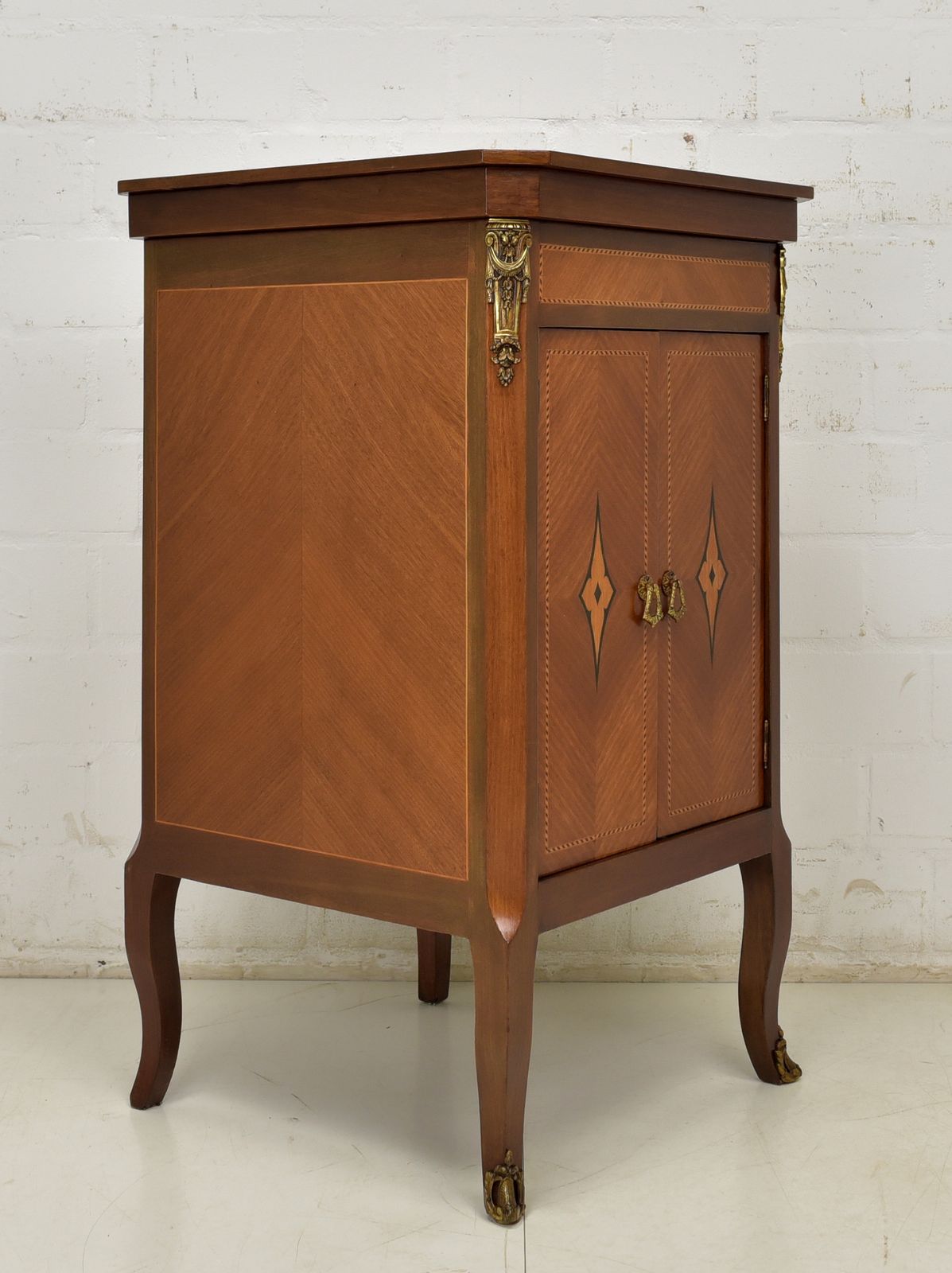 Furniture Phono Cabinet Restored Art Deco Circa 1935 Mahogany Chest Of Drawers Small photo