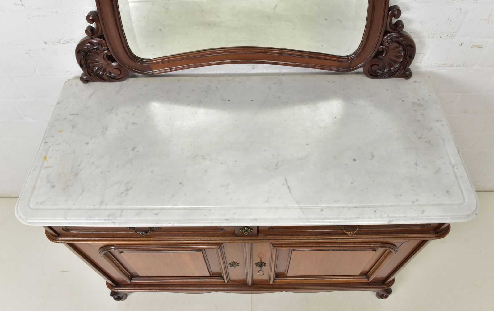 Mirrored Chest Of Drawers Restored Mahogany Circa 1900. Vanity Unit Bedroom. photo vinterior
