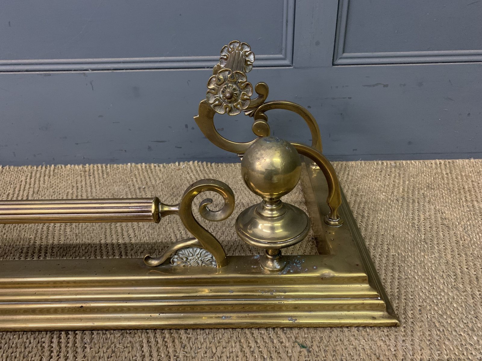 photo furniture Victorian Brass Fender Set