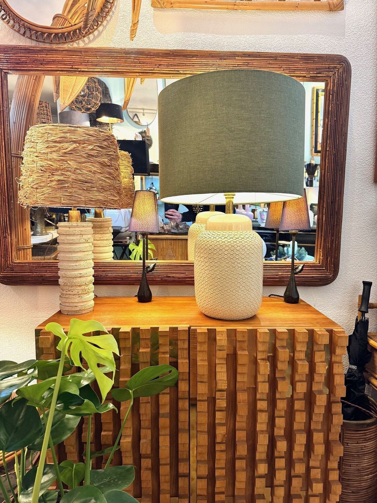 A Large 1970s Italian Cream Ceramic Lamp By Tommaso Barbi photo furniture