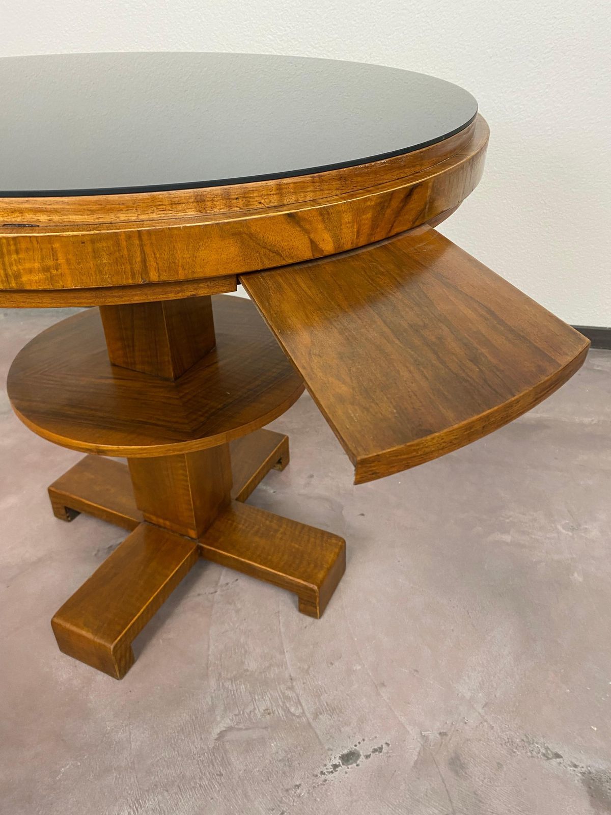 photo furniture Art Deco Card Table With Black Glass Top