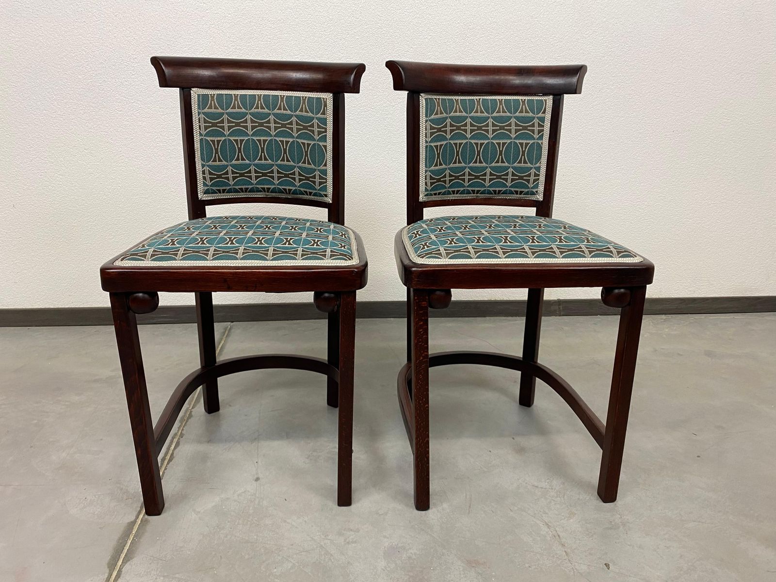Pair Of Salon Chair No.423 By Josef Hoffmann For J&J Kohn photo furniture