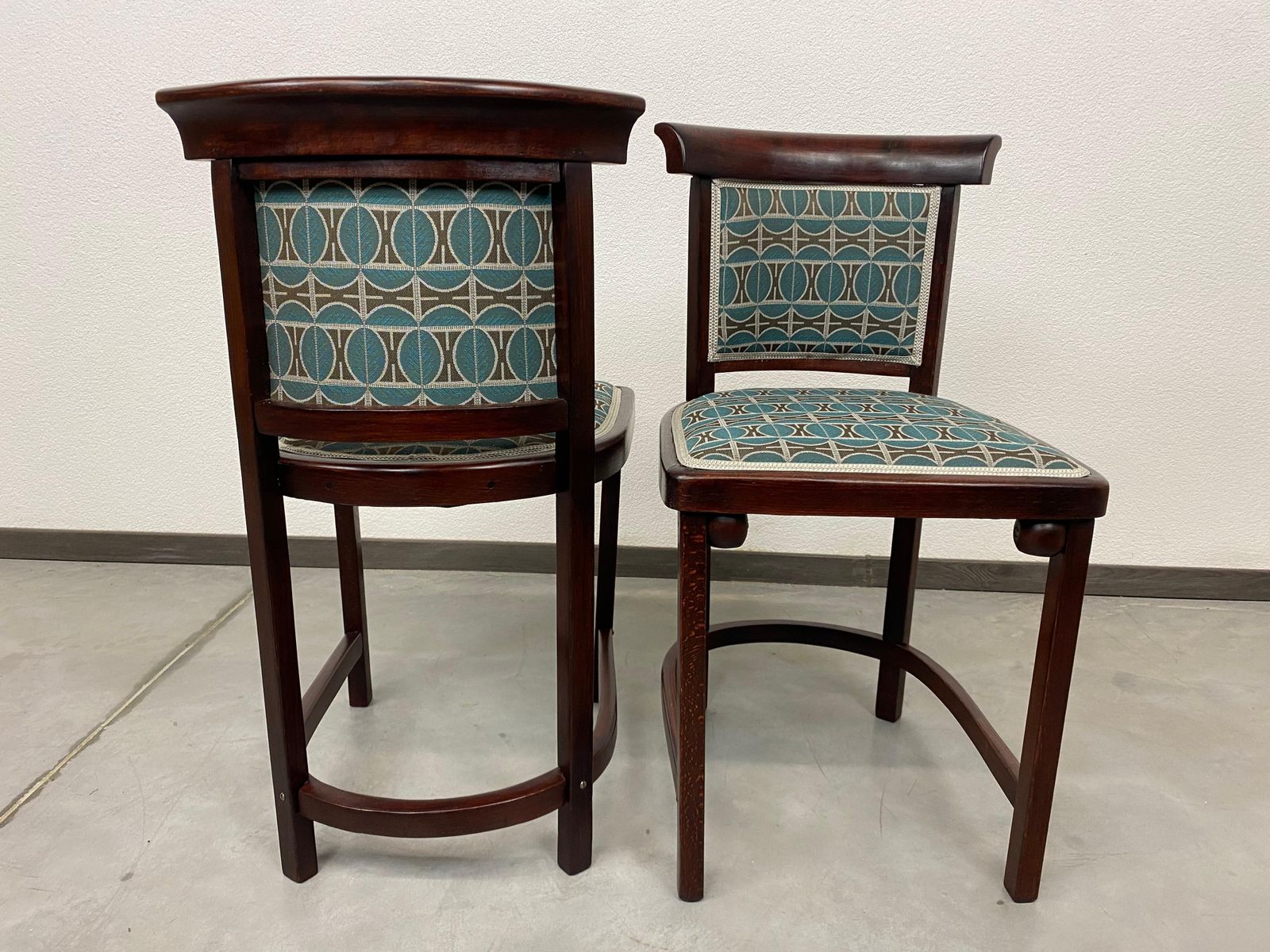photo vintage Pair Of Salon Chair No.423 By Josef Hoffmann For J&J Kohn