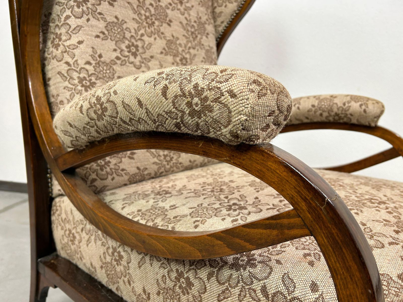 Art Nouveau Wingchair No.6542 By Thonet photo buy