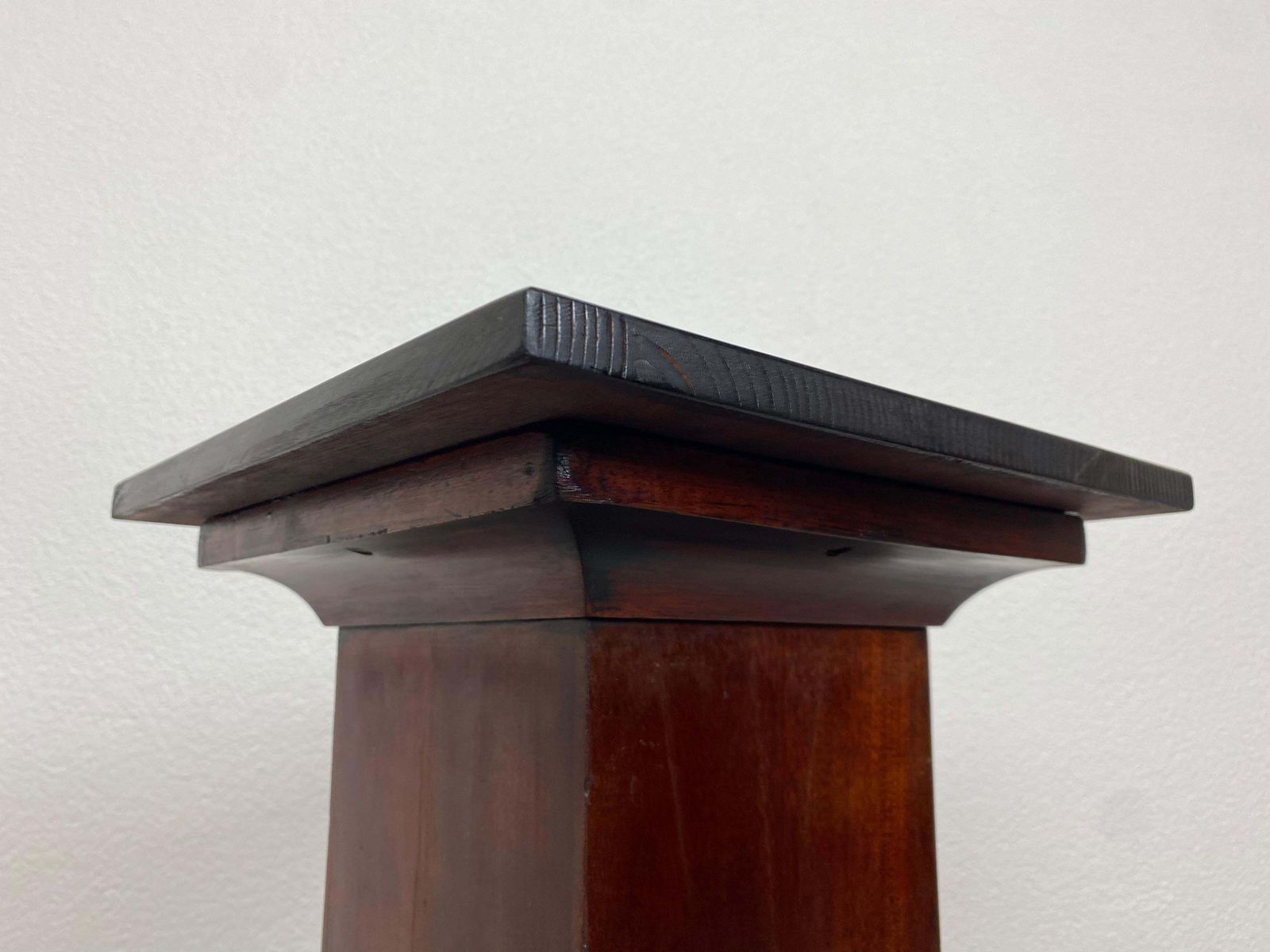Secession Plant Column By Josef Maria Olbrich photo vinterior