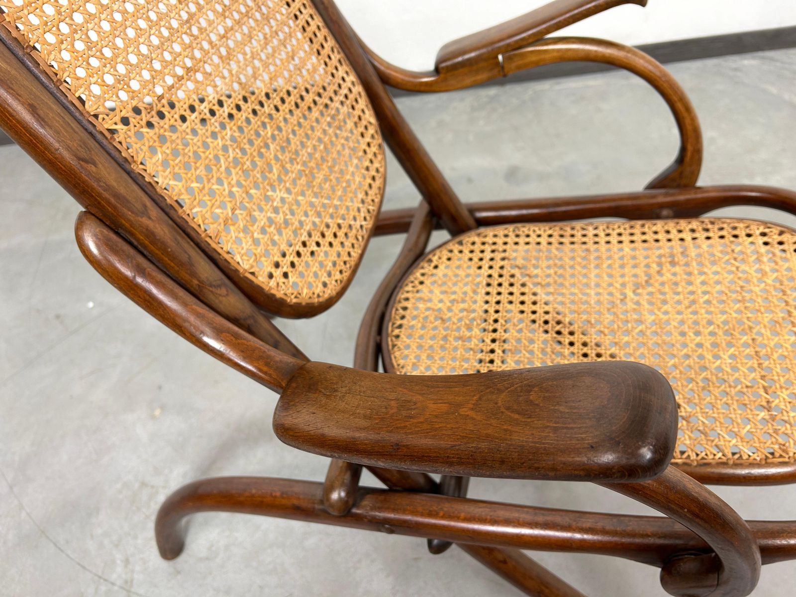 photo furniture Very Rare Thonet Easy Chair Nr.6331