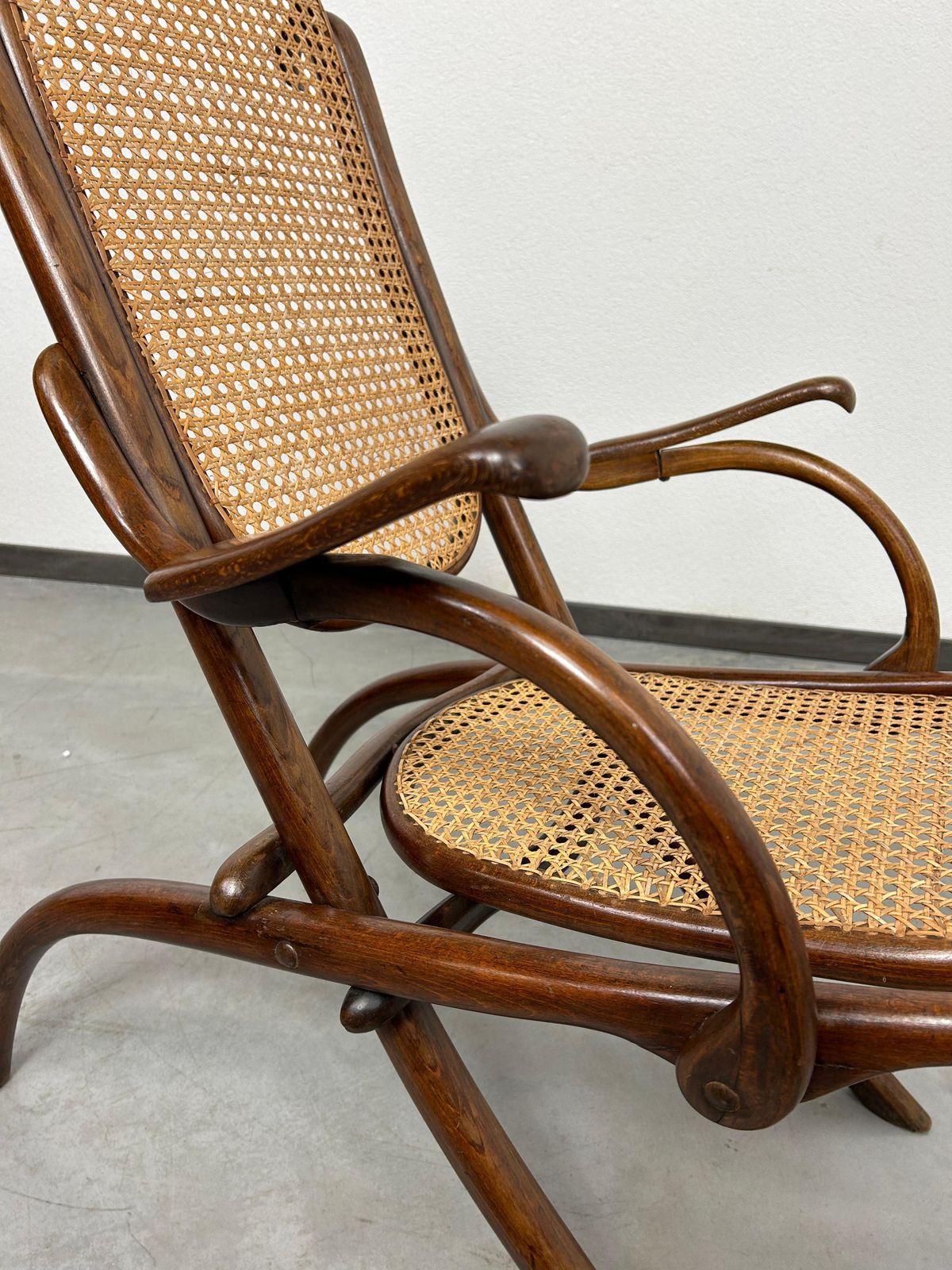 photo for sale Very Rare Thonet Easy Chair Nr.6331