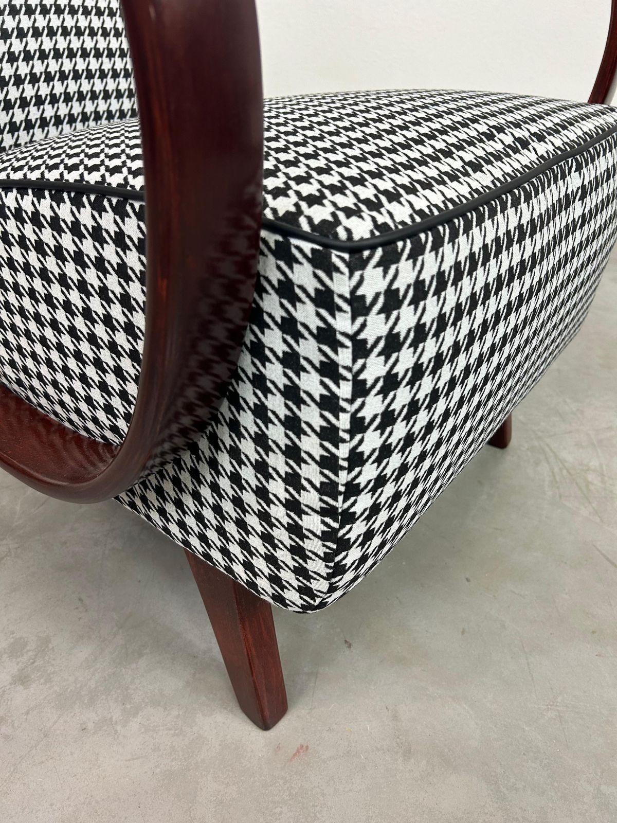 Pepito Art Deco Armchair By Jindřich Halabala photo Furniture