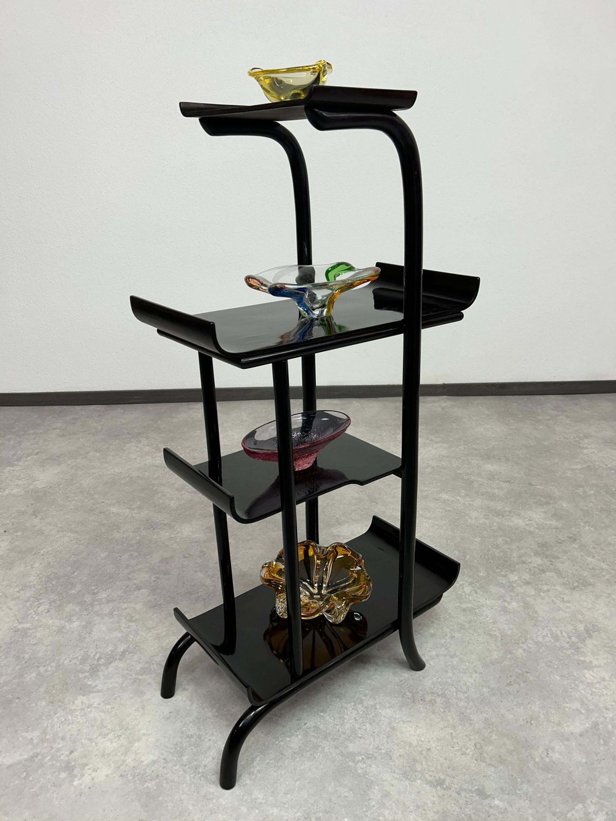 Very Rare Pagoda Plant Stand D68 By Thonet Mundus photo furniture