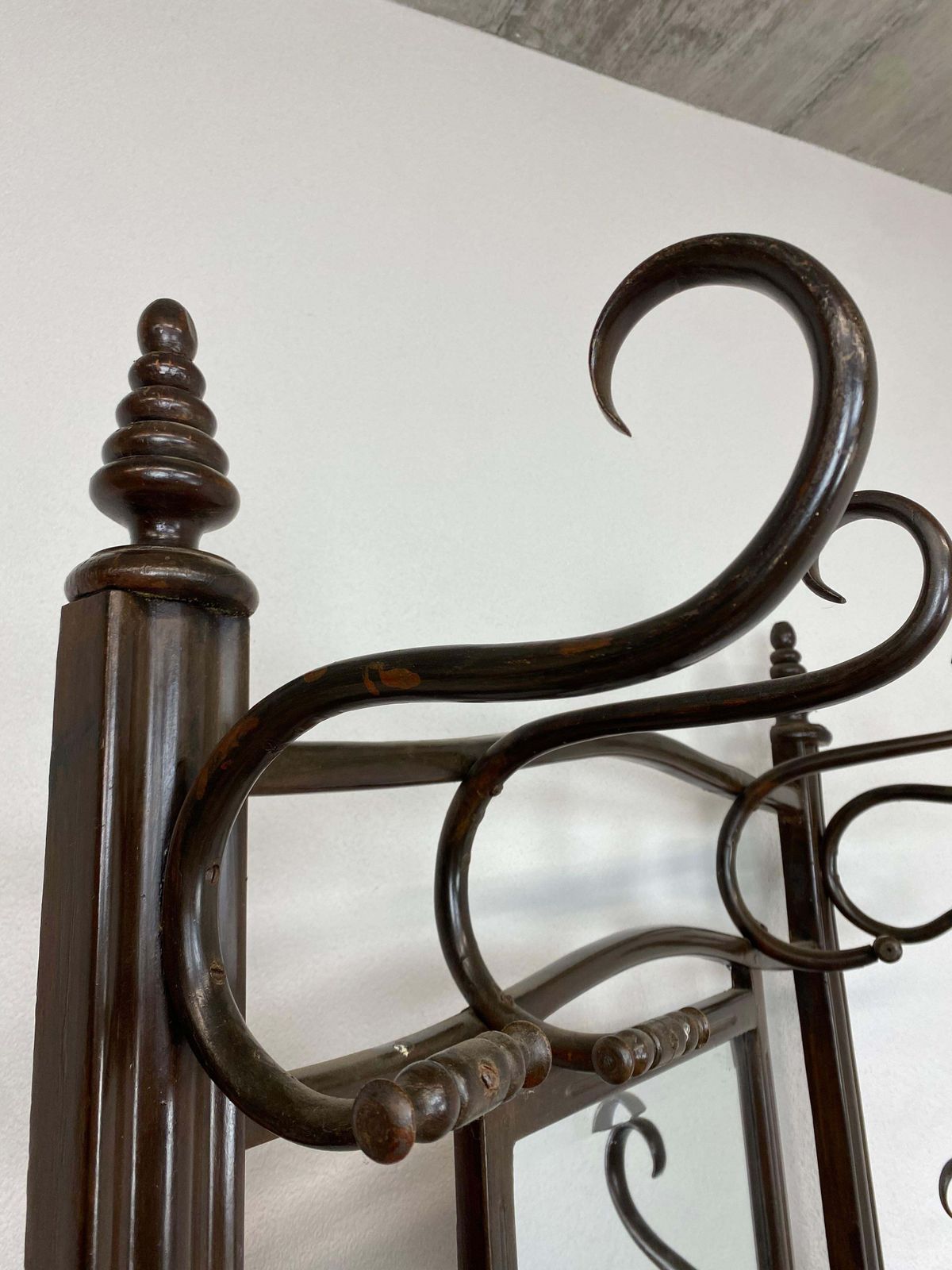 Bentwood Coat Hanger No.1082 By J&J Kohn photo vinterior