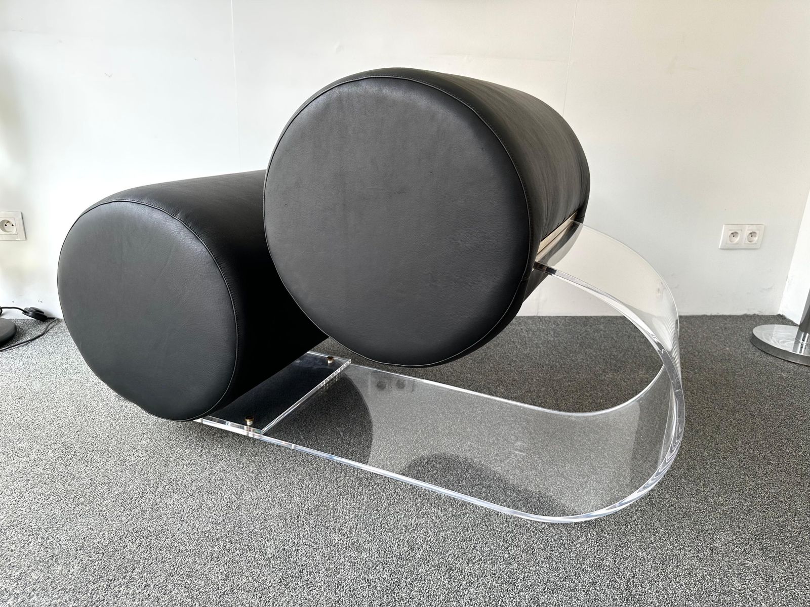 photo vinterior Space Age Pair Of Lucite Leather Slipper Chairs By Marzio Cecchi, Italy, 1970s