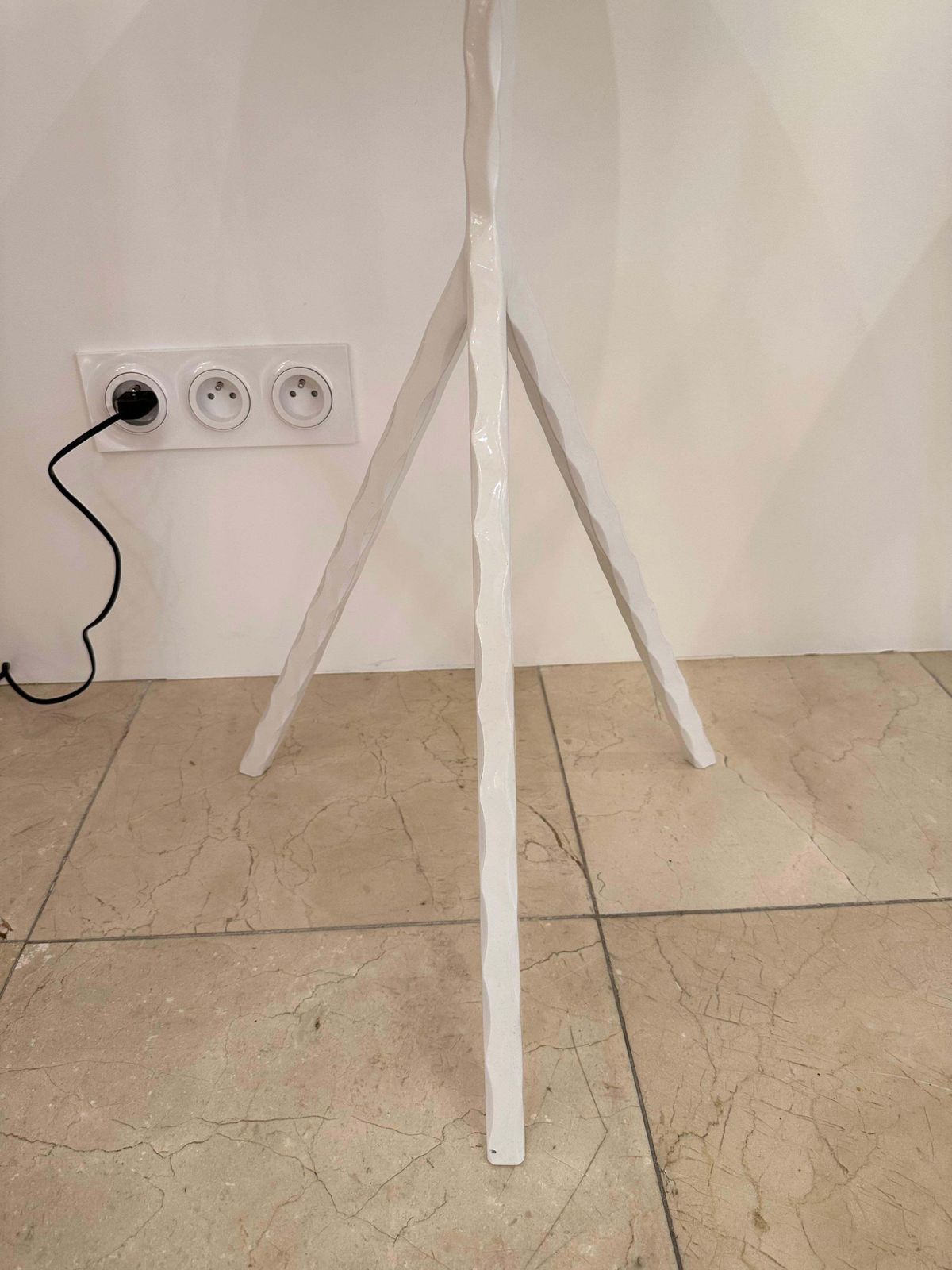 photo buy Contemporary White Lacquered And Brass Bastard Table, Italy