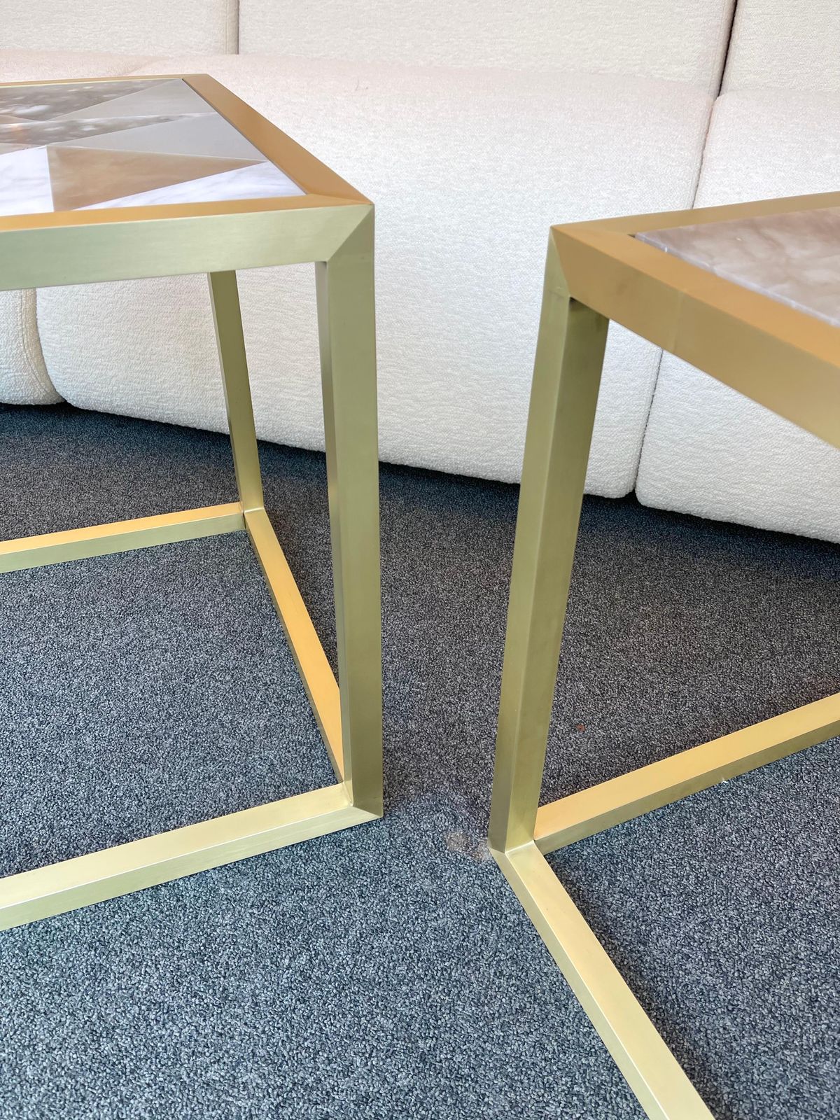 Contemporary Pair Of Brass Cube Tables Alabaster By Antonio Cagianelli, Italy photo vinterior