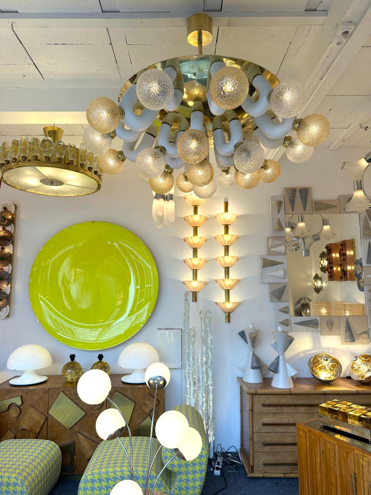 Large Contemporary U Ceramic Chandelier Brass And Murano Glass , Italy photo vinterior