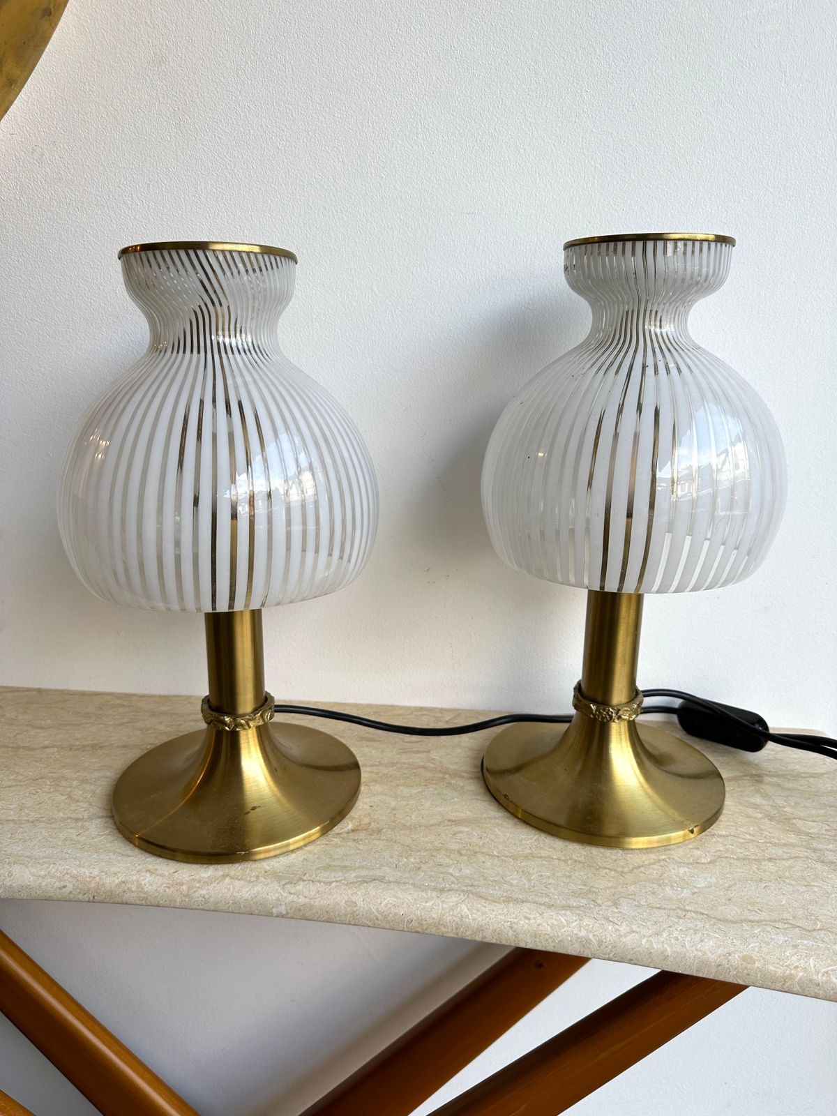 photo vinterior Pair Of Lamps Brass And Murano Glass By Angelo Brotto For Esperia. Italy, 1970s