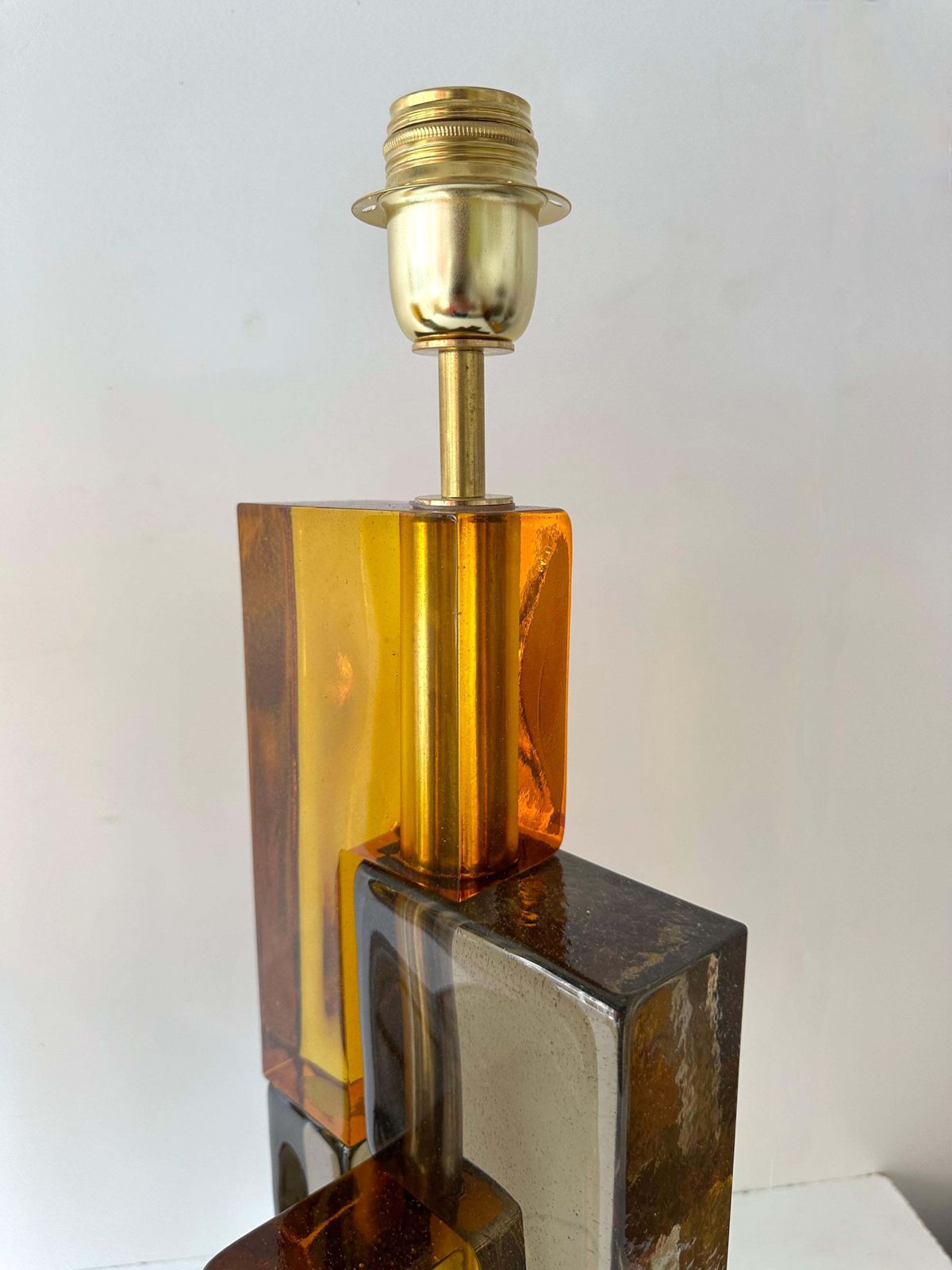 Contemporary Pair Of Lamps Amber Smoke Cubic Murano Glass And Brass, Italy photo vinterior