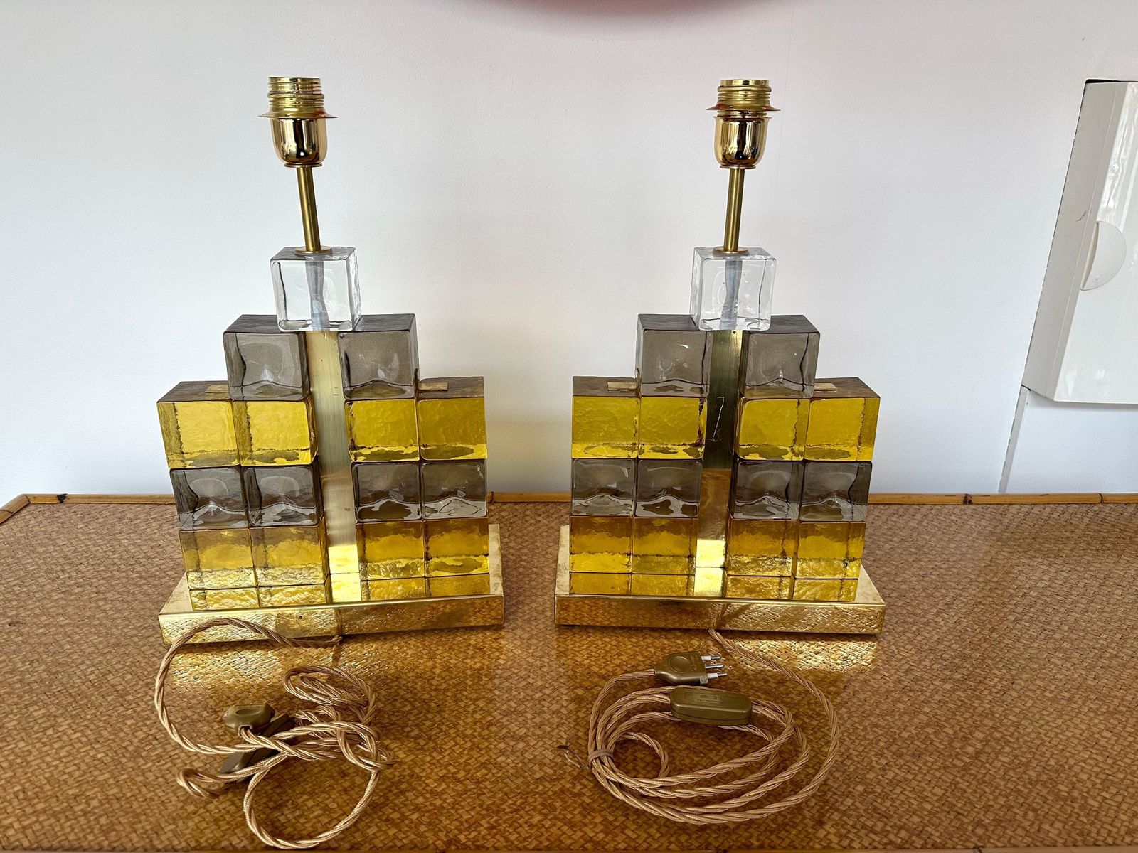photo vinterior Contemporary Pair Of Brass Lamps Cube Murano Glass Construction, Italy