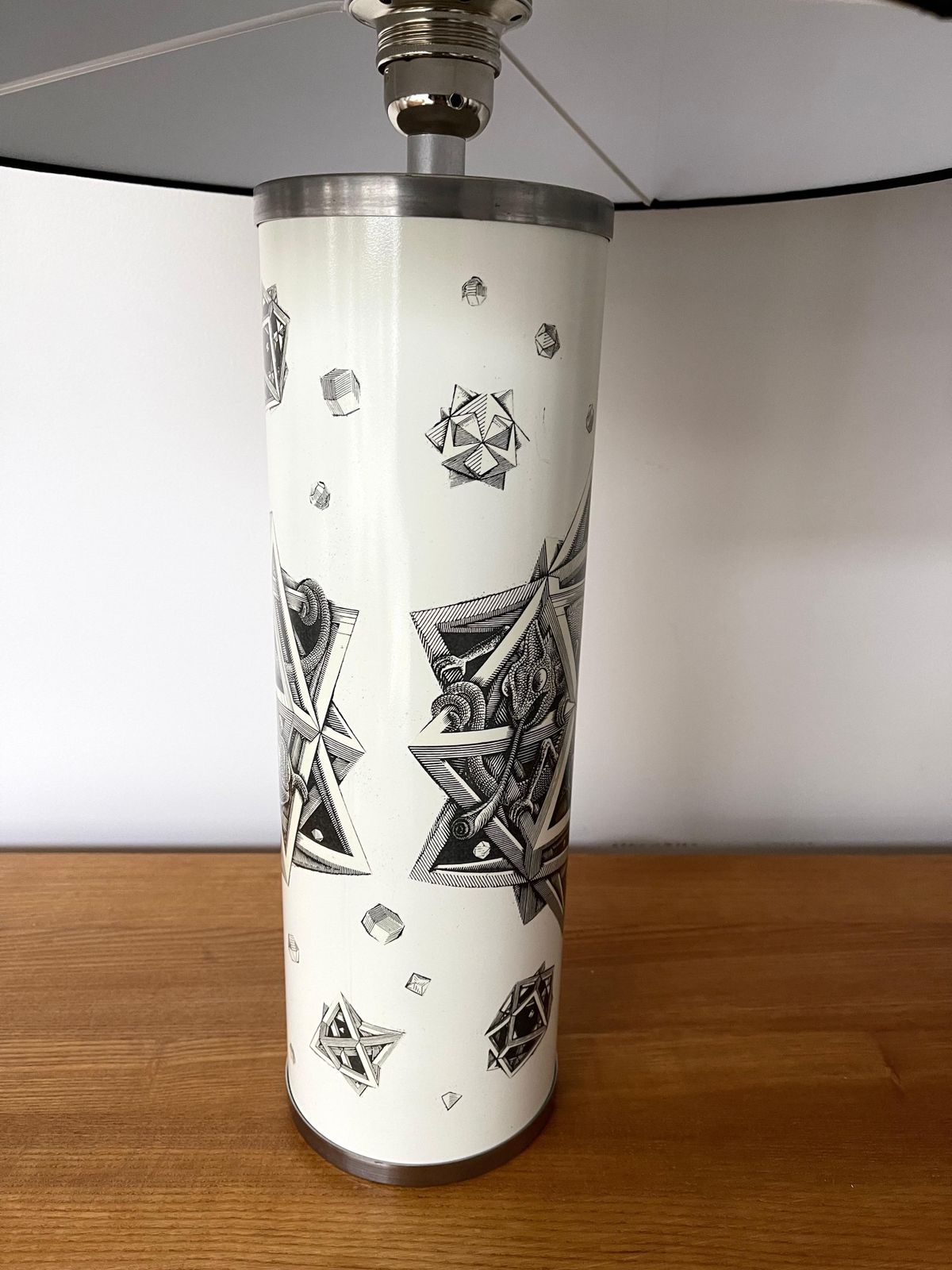 Pair Of Lamps Black And White Mc Maurits Cornelis Escher. Italy, 1980s photo vinterior