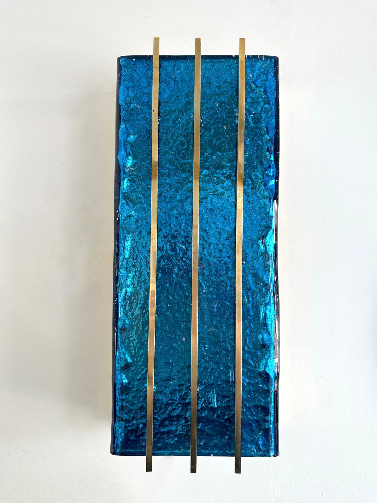 photo vinterior Contemporary Pair Of Brass And Blue Murano Glass Sconces, Italy