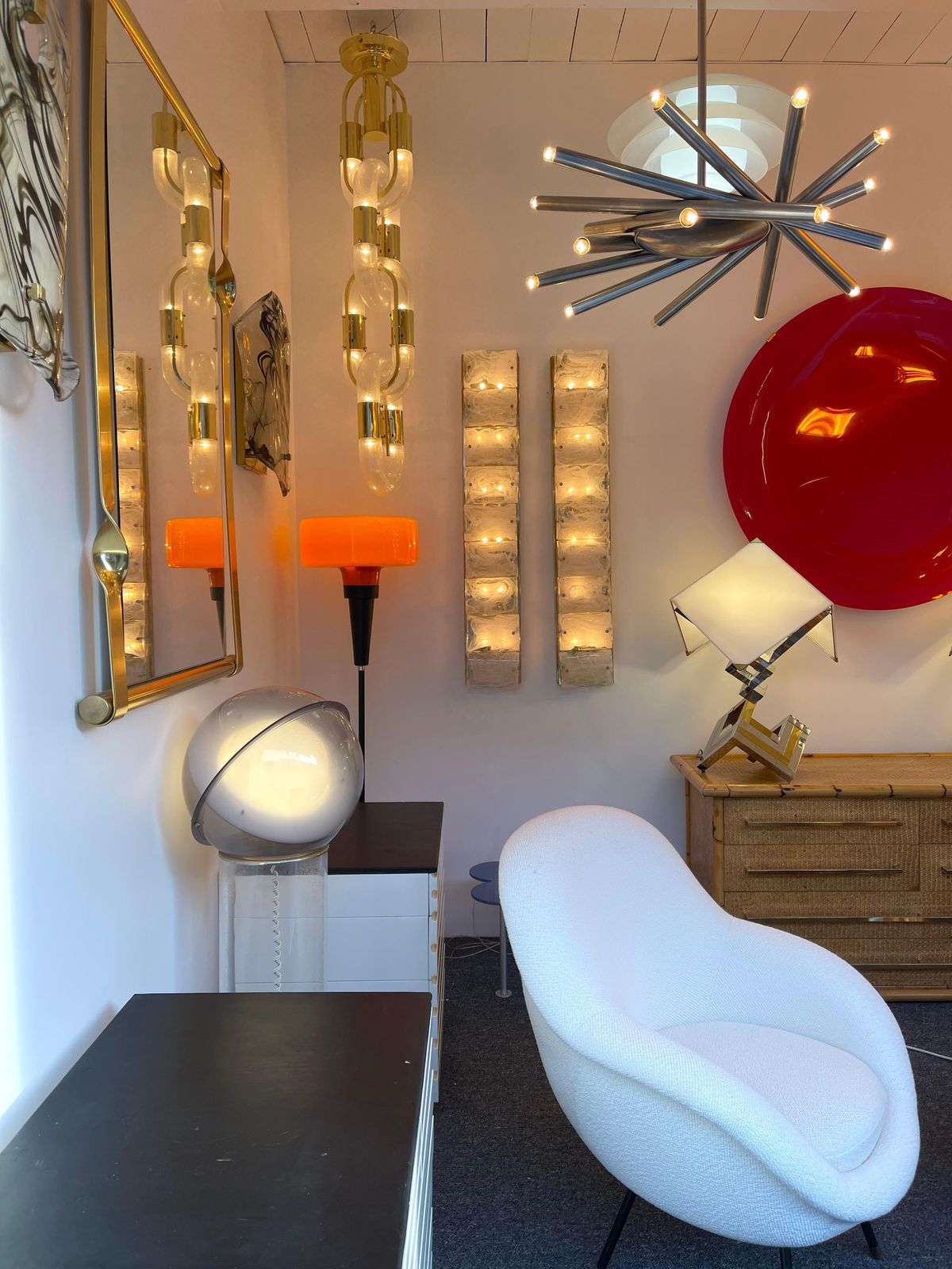 photo buy Large Contemporary Pair Of Brass And White Penerello Murano Glass Sconces, Italy