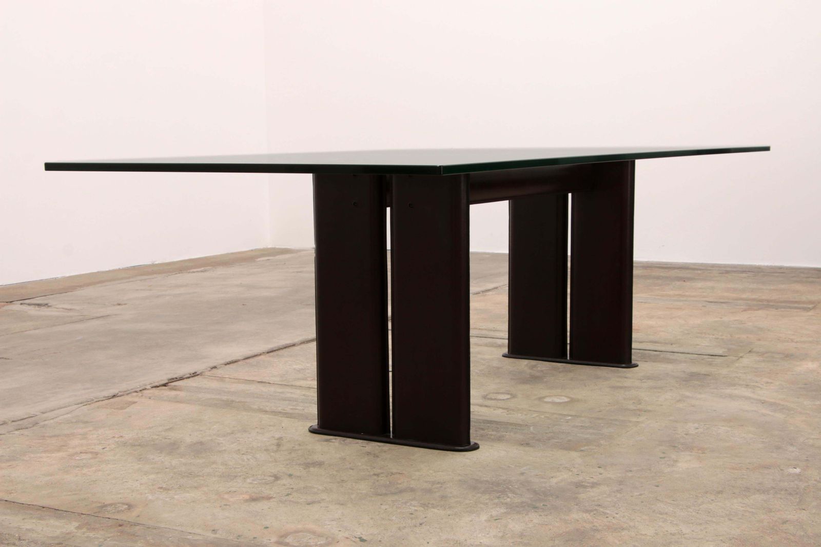 Tito Agnoli For Matteo Grassi Leather Dining Table And Six Chairs photo buy
