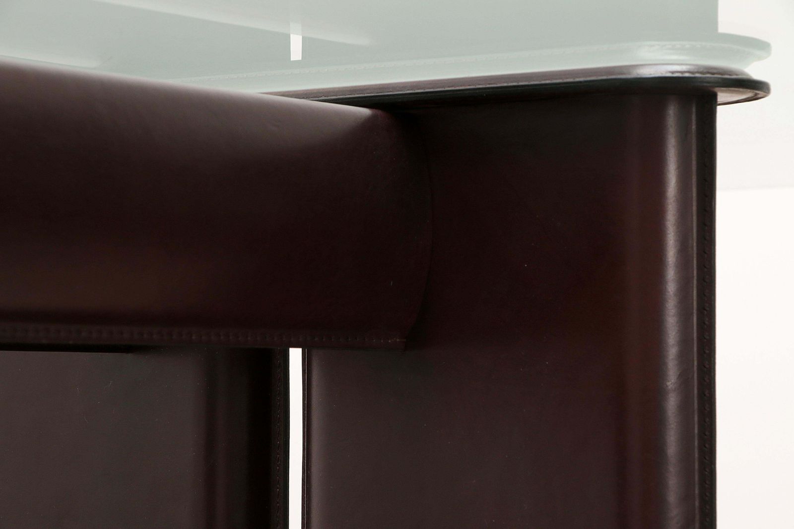 photo buy Tito Agnoli For Matteo Grassi Leather Dining Table And Six Chairs