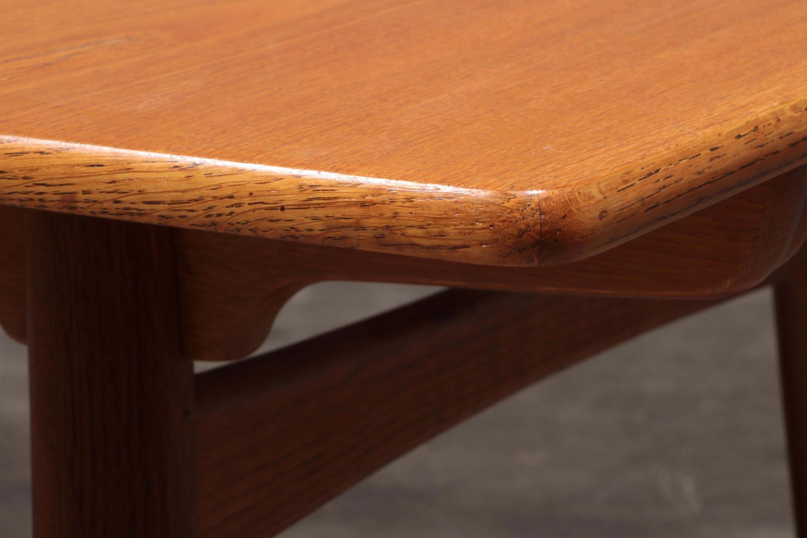 photo for sale Hans J Wegner Dining Room Set 8 Ch29 Sawbuck Chairs & At 310 Table