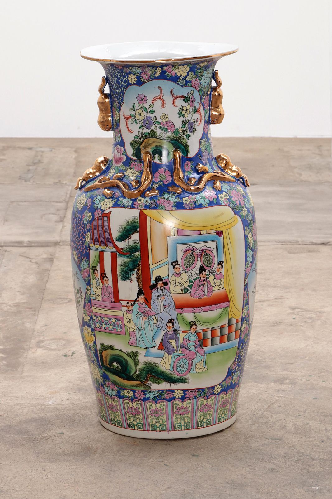 Old Chinese Ceramic Hand Painted Vase photo vinterior