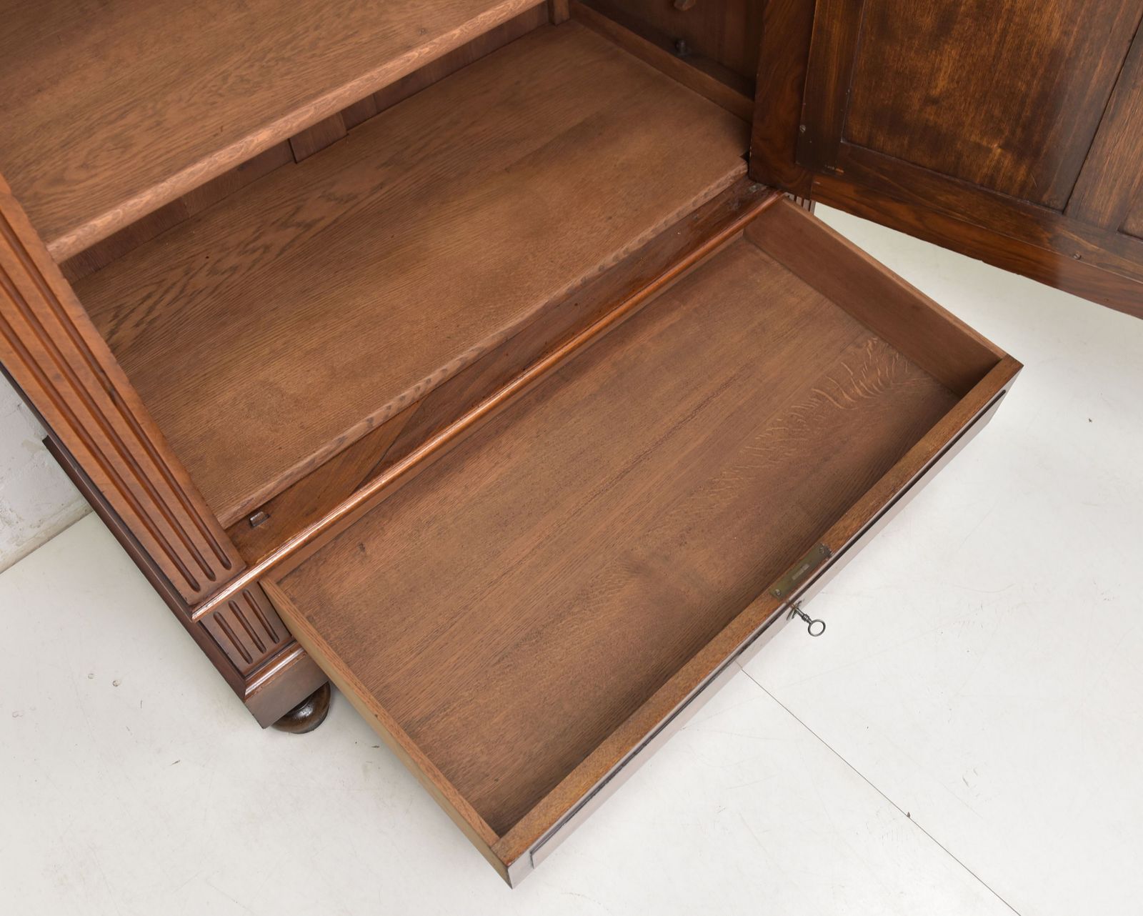 Antique! One Door Wardrobe Restored Wilhelminian Style Walnut Hall Cupboard photo vinterior