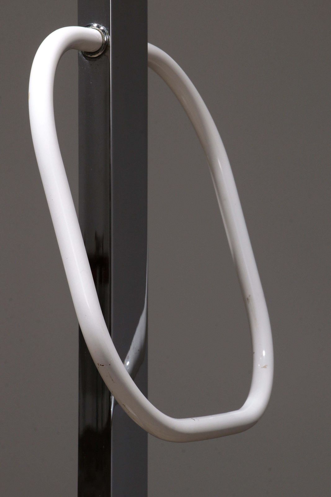 1411.0 Italian Design Coat Rack With White Marble Base And Chrome Uprights, 1970 photo