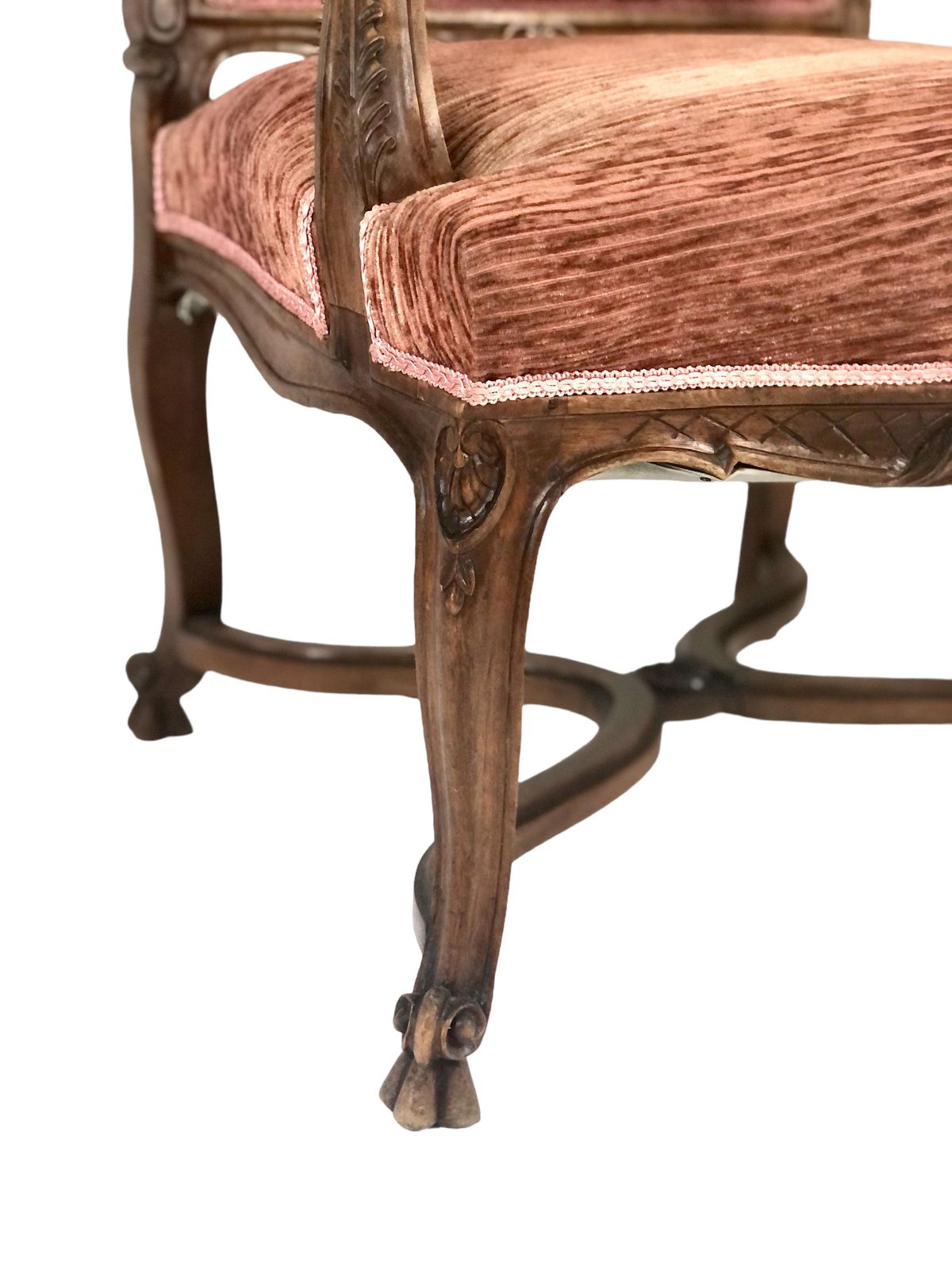 19th Century Pair Of Walnut Regency Chairs Called “Fauteuils à La Reine” photo Furniture