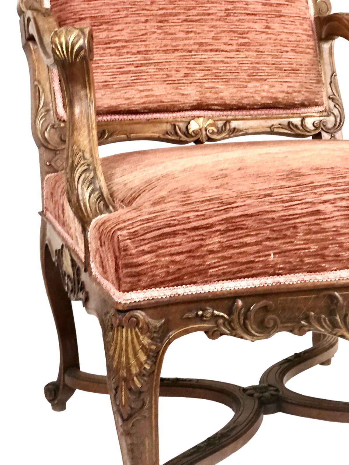photo vinterior 19th Century Pair Of Walnut Regency Chairs Called “Fauteuils à La Reine”