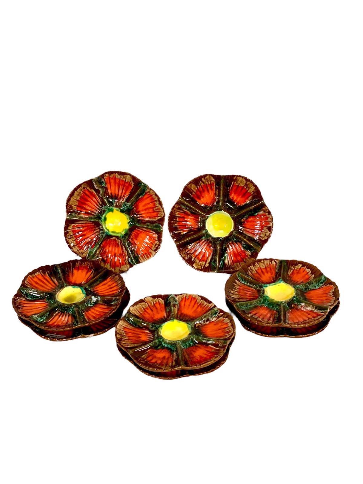 19th Century Set Of Eight Majolica Oyster Plates And Serving Platter photo for sale