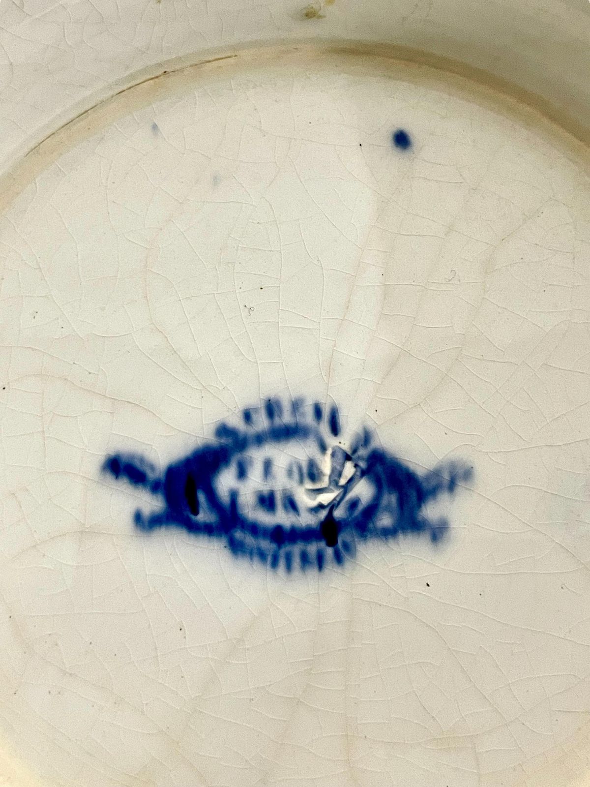 photo vinterior Pair Of 19th Century Ironstone White And Blue Compotiers By Creil Et Montereau