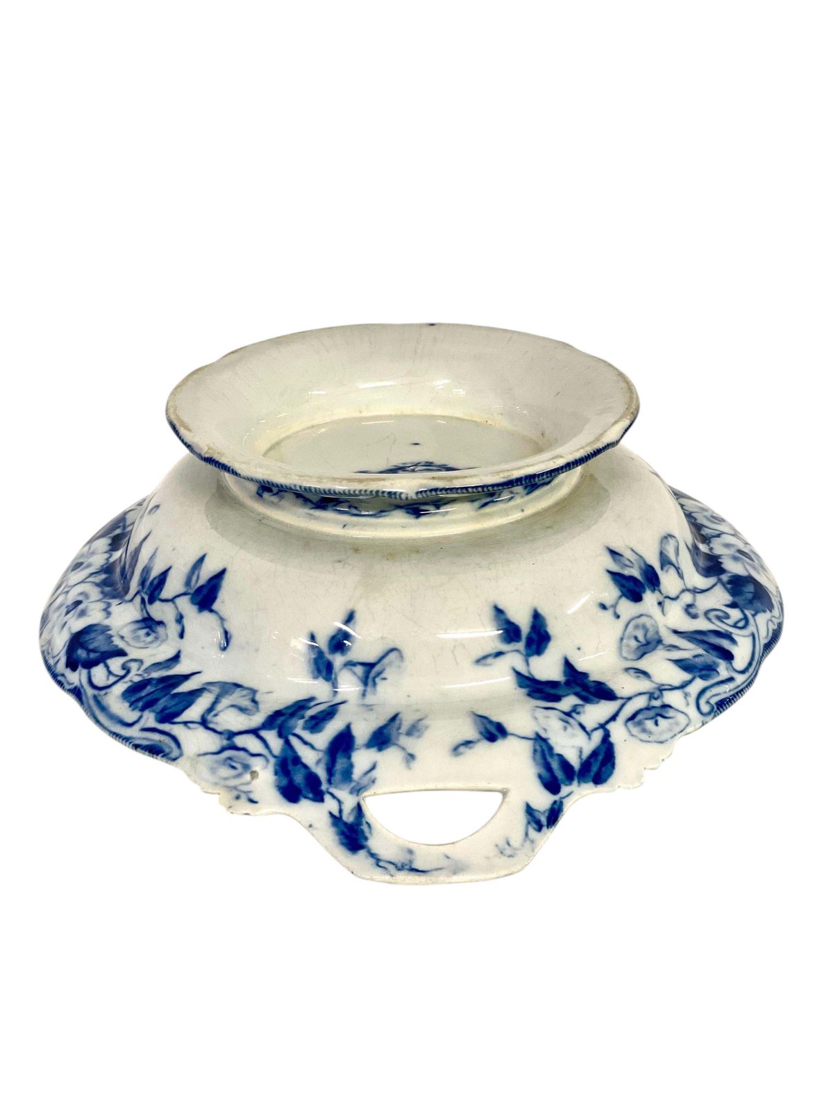 photo buy Pair Of 19th Century Ironstone White And Blue Compotiers By Creil Et Montereau