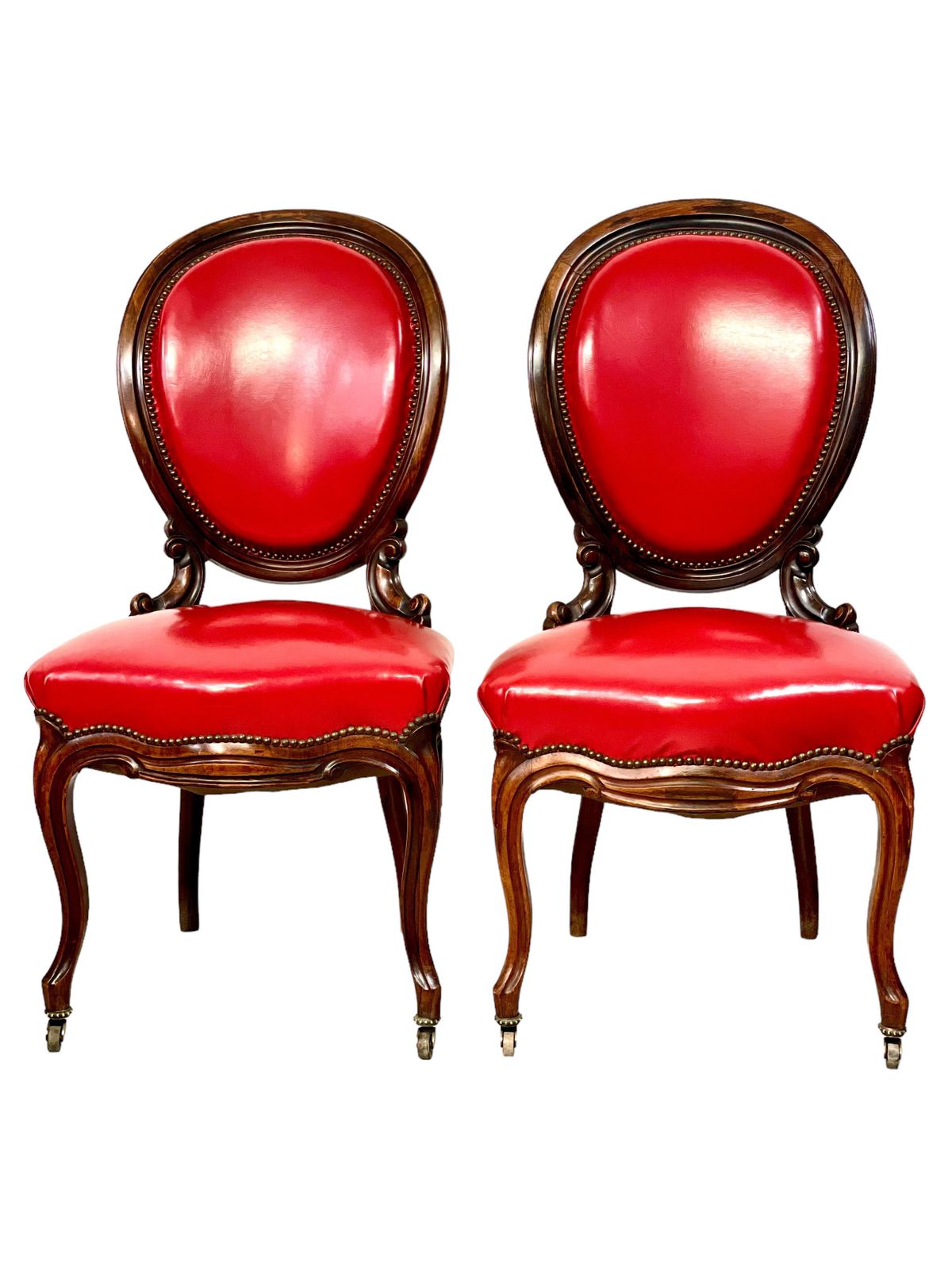 photo furniture 19th Century Set Of Four French Red Leather Dining Chairs