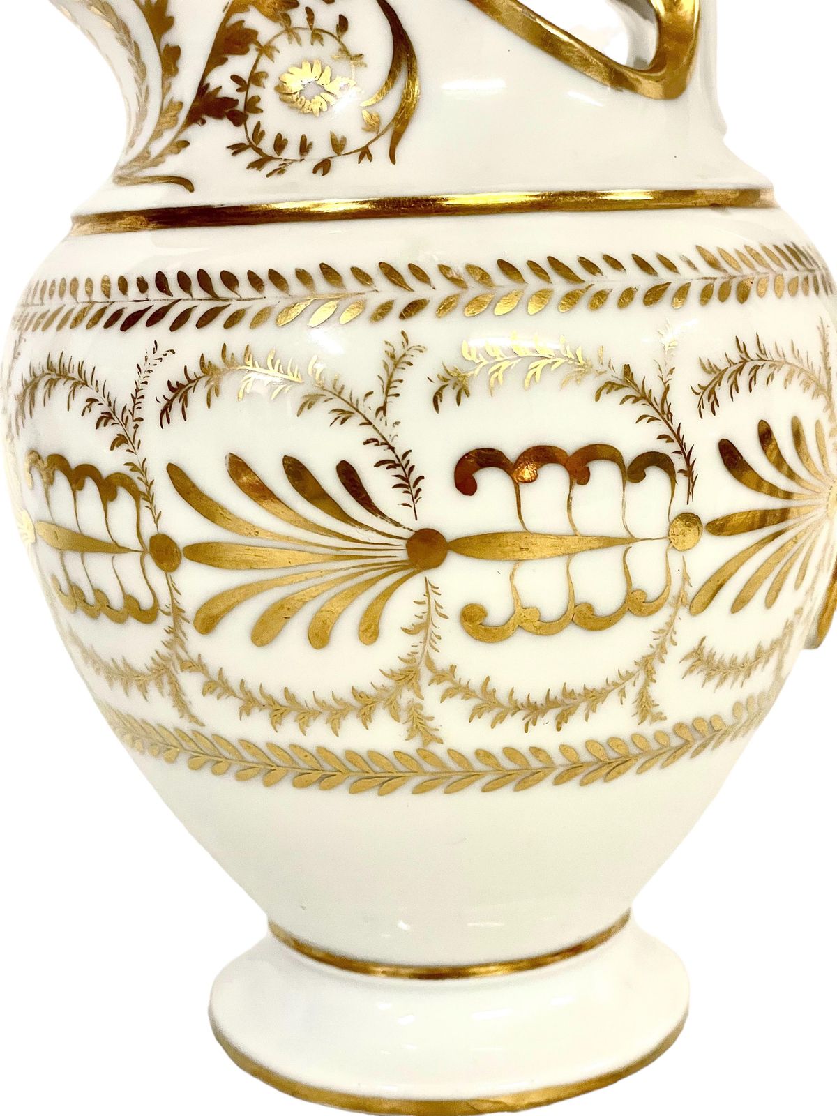 19th Century Set Of Old Paris Porcelain Wash Jug And Basin With Gilt Decoration photo vintage