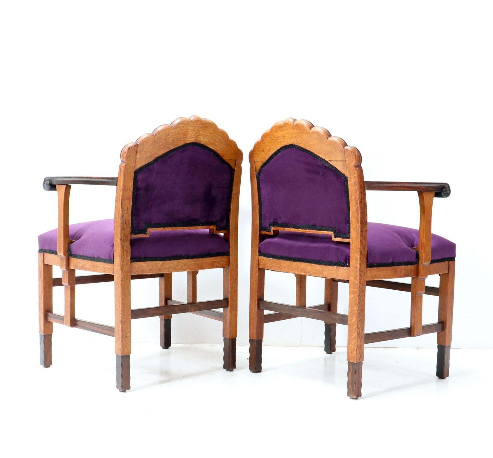 Two Oak Art Deco Amsterdamse School Armchairs, 1920s photo vinterior