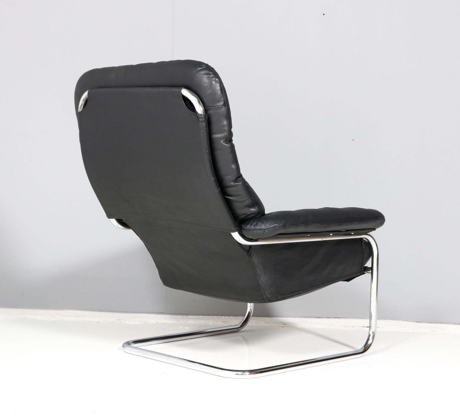 Mid Century Modern Cantilever Lounge Chair By Sam Larsson For Dux, 1972 photo vinterior