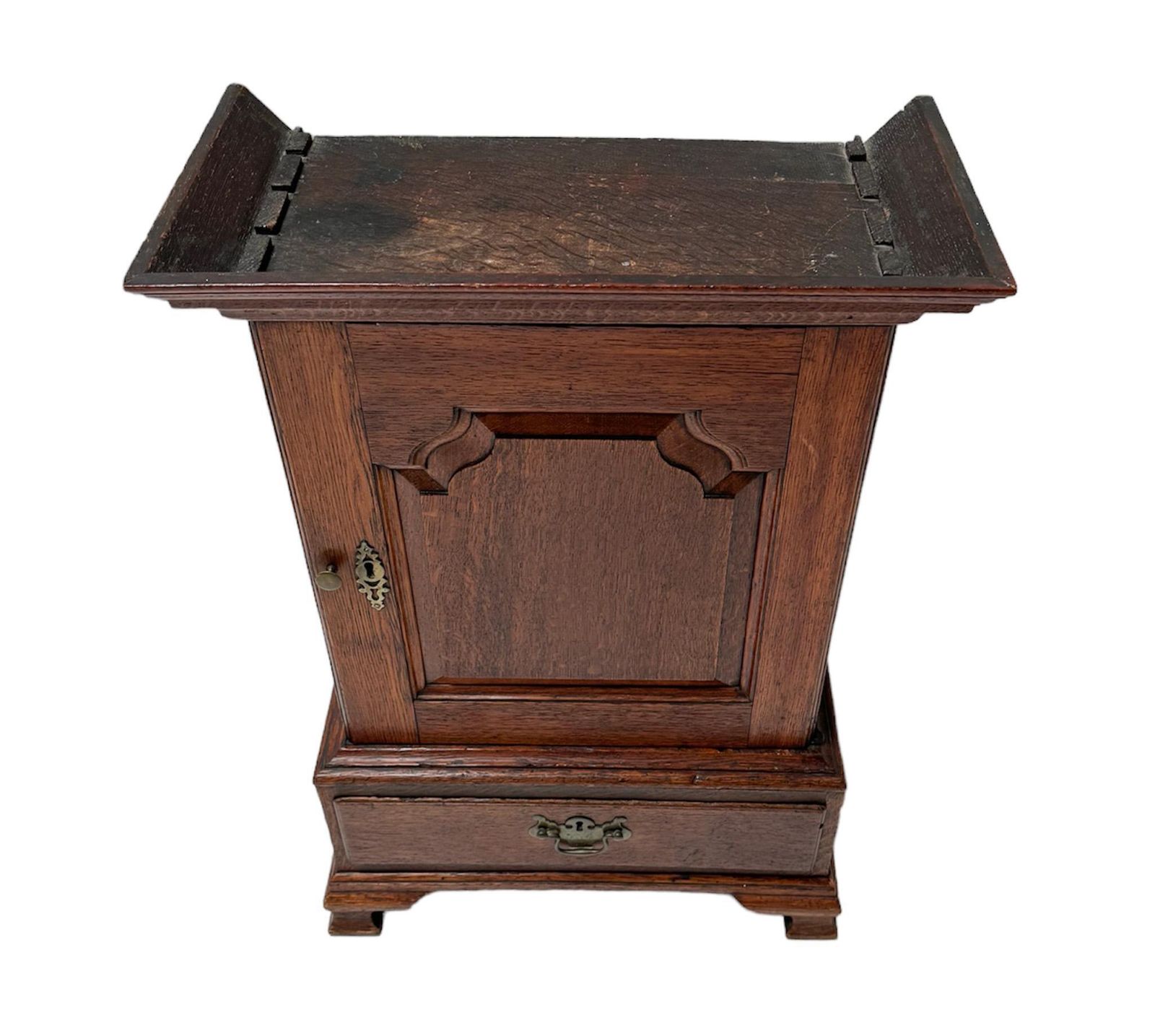 Antique Oak English Miniature Art Cabinet With Fourteen Inner Drawers, 1840s photo furniture