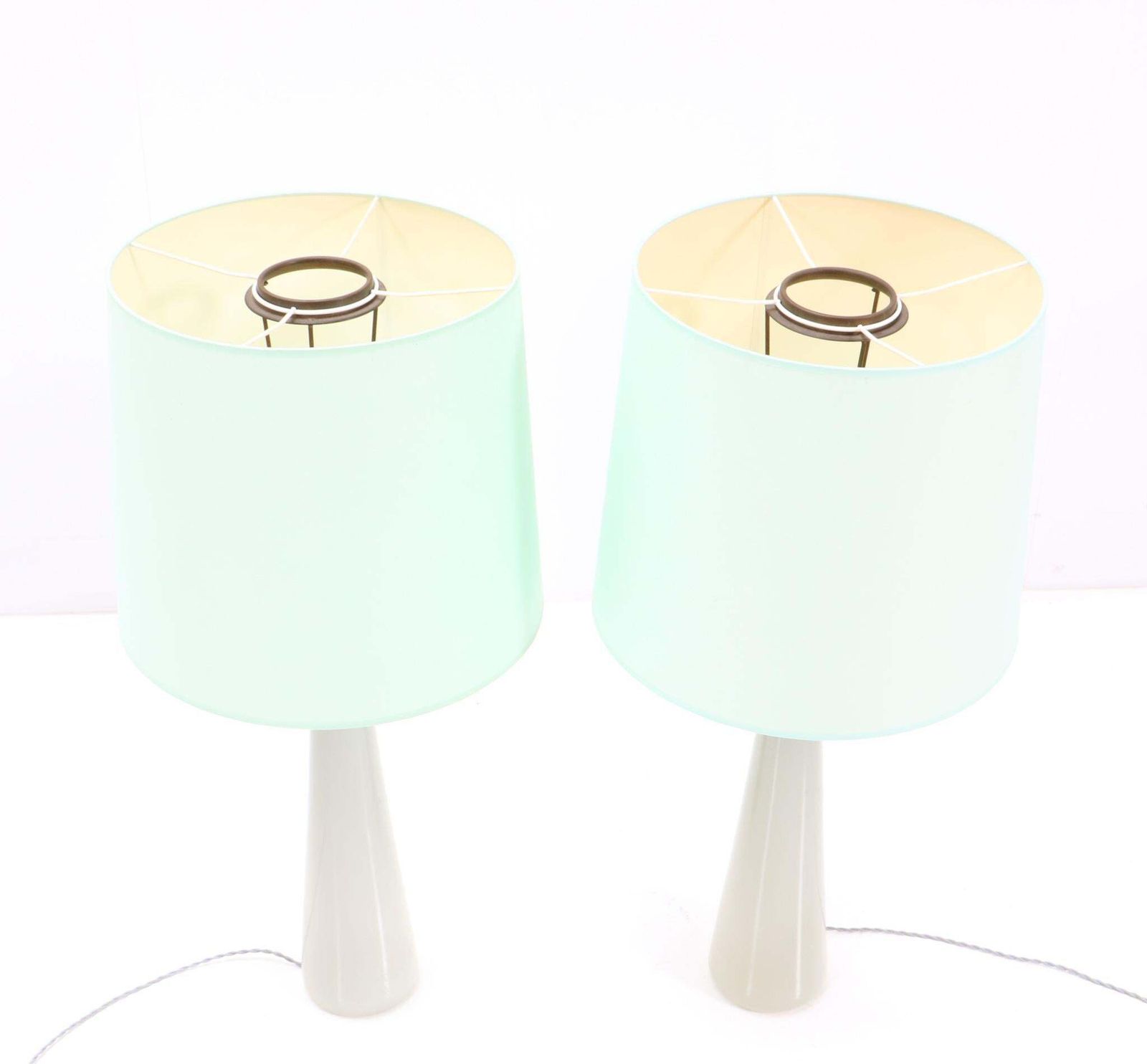 2799.0 Two Mid Century Modern Opaline Table Lamps By Archimede Seguso Murano, 1970s photo