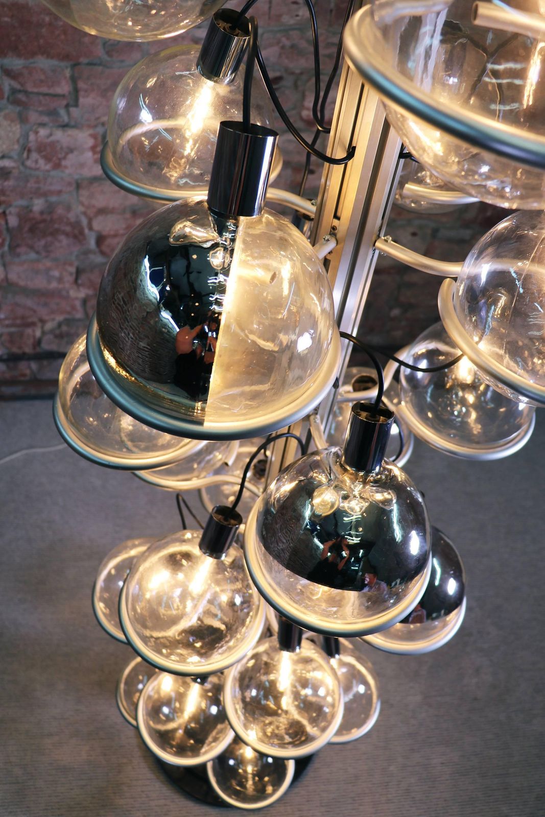 Unique Monumental 102“ Foyer Lighting Object 32 Globes By Sarfatti Attr., 1960s photo buy